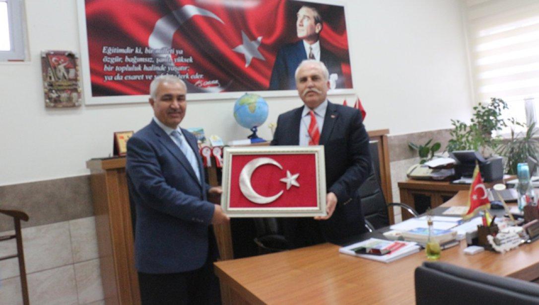 Maarif Müfettişleri Başkanı Osman ŞAHİN İlçe Milli Eğitim Müdürlüğünü Ziyaret Etti