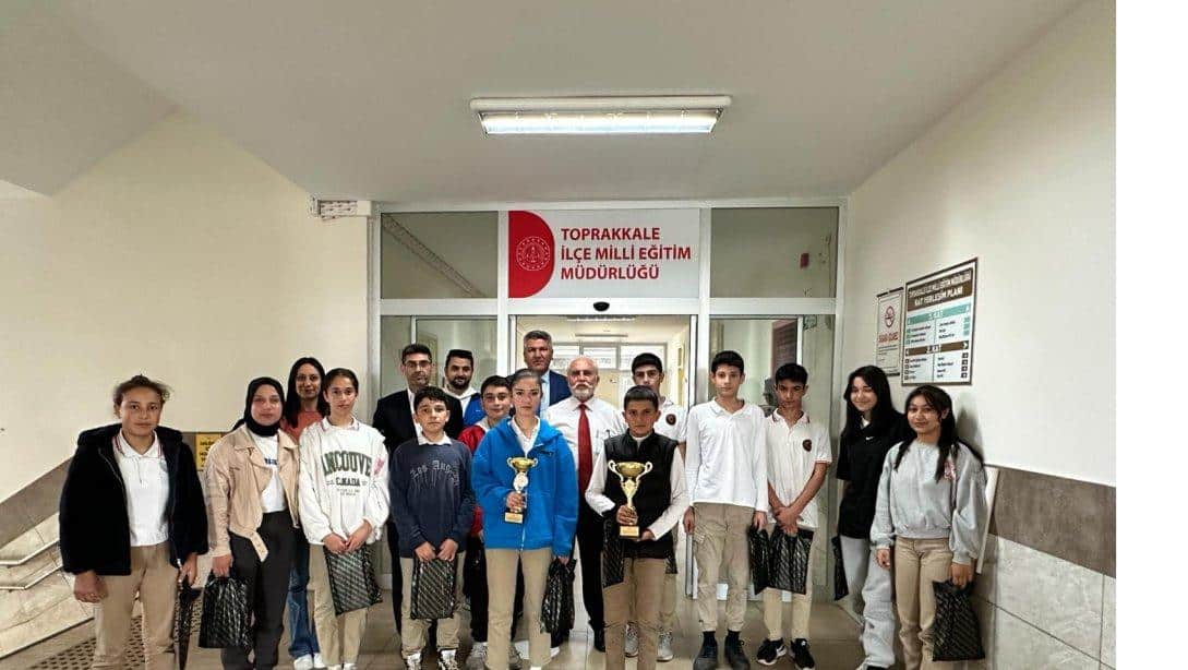 Tüysüz Şehit Mehmet Gaser Ortaokulu Badminton Erkek Takımımız İl 2. si ve Badminton Kızlar Takımımız İl 3. sü oldu.